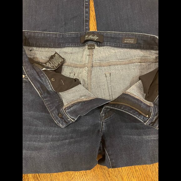 34 Heritage Men Courage Straight Leg in Dark Wash Denim < W33 L32 > - Picture 4 of 6